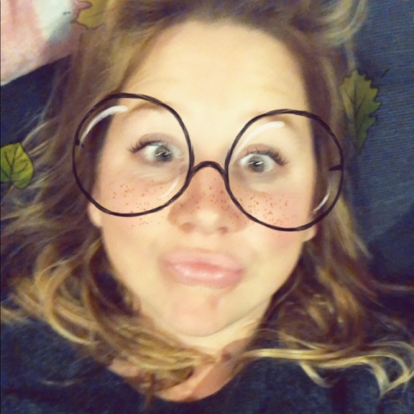 Meet your Posher, Ashlea - Picture 1 of 1